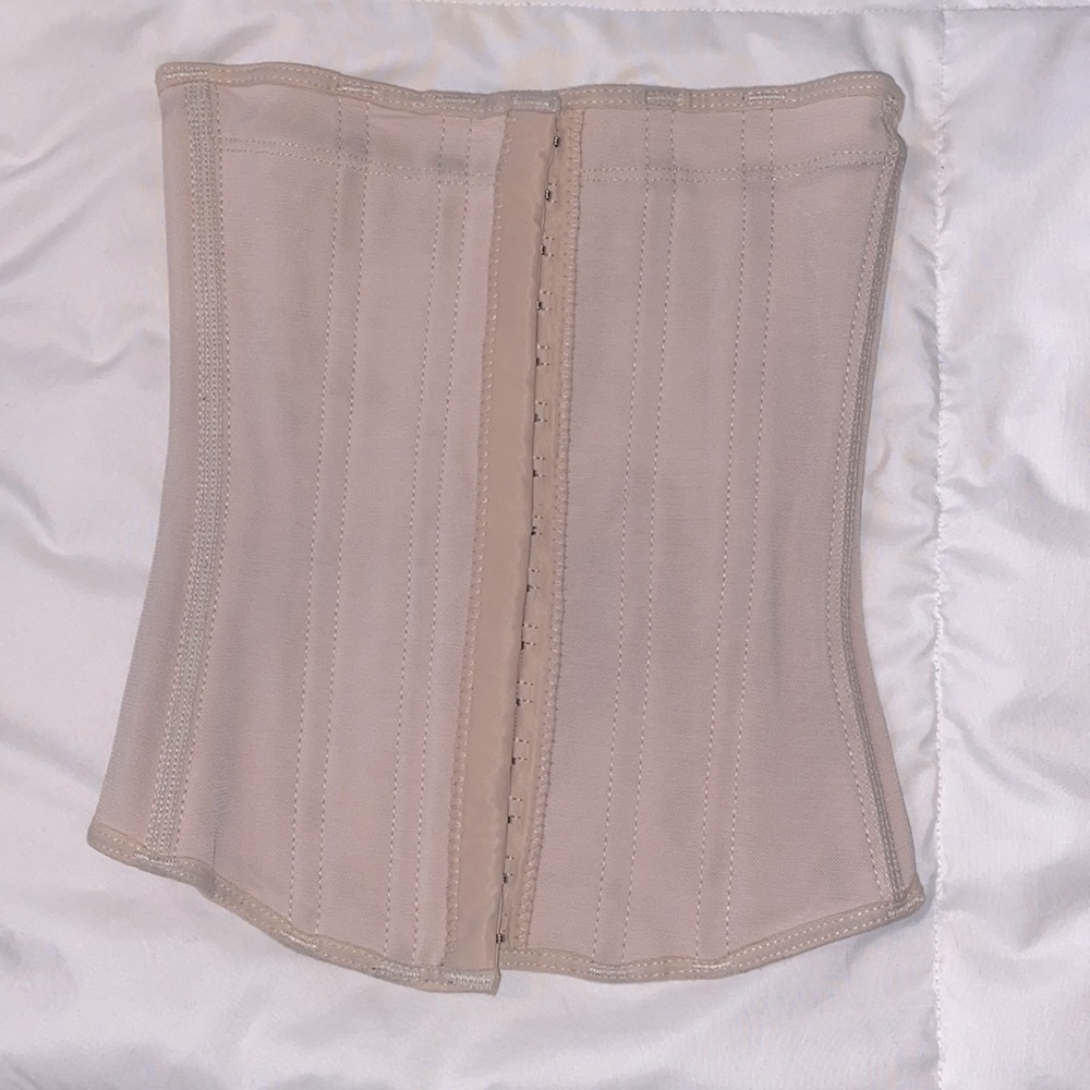 3-Row Hook Closure Non-Latex Waist Trainer Ann Michell XS